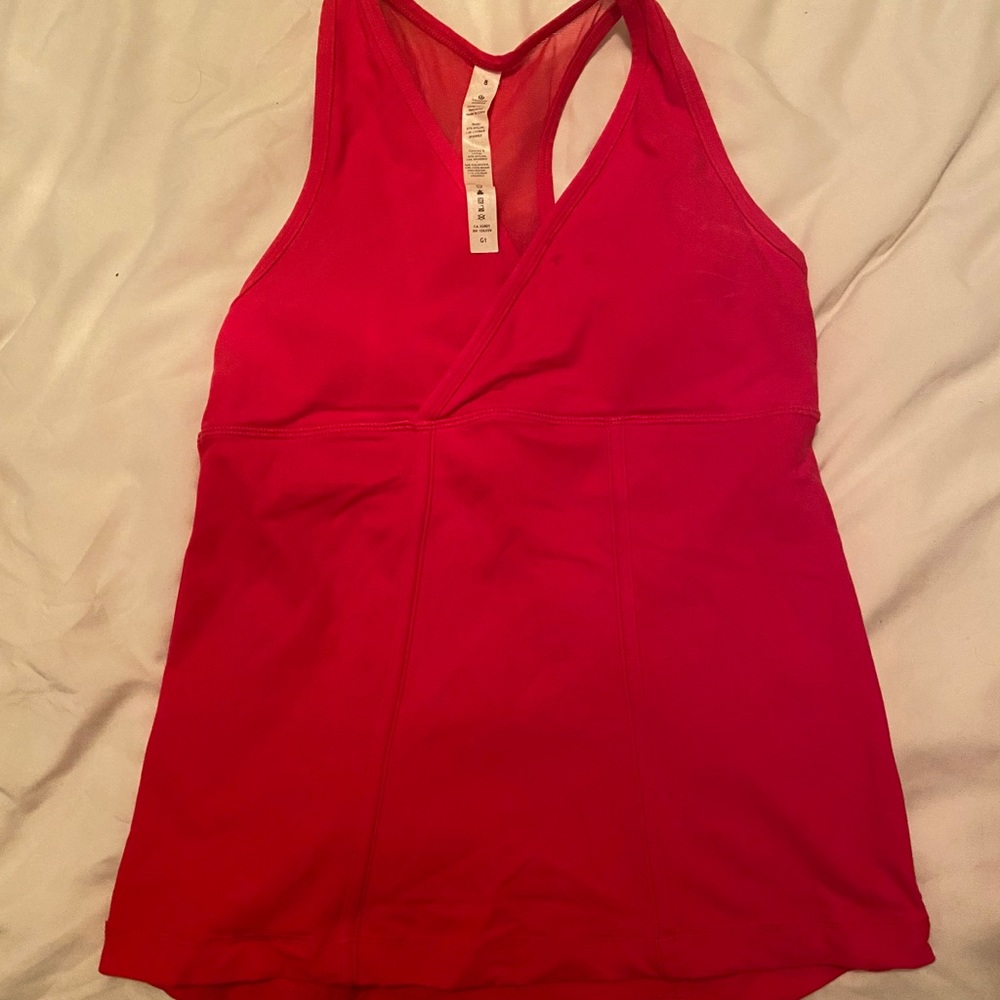 Lululemon athletic top